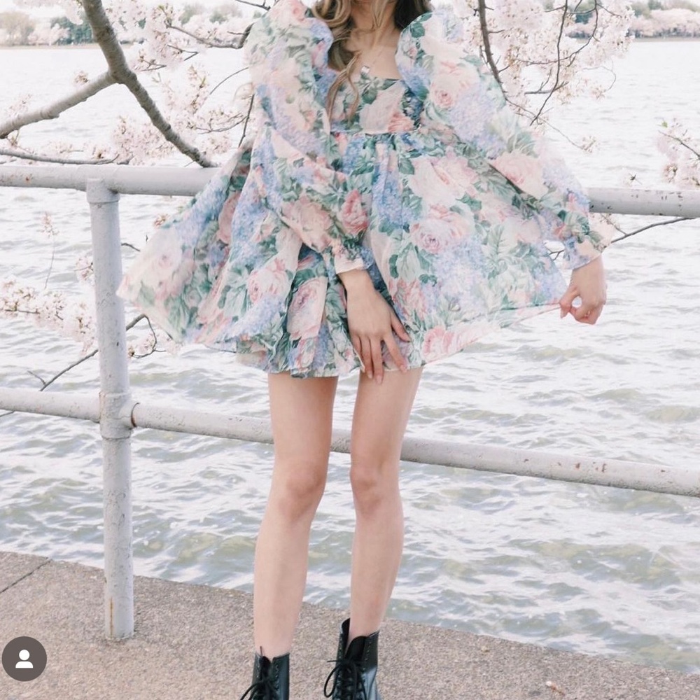 Selkie puff dress
